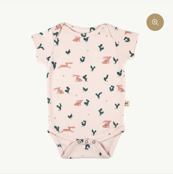 Red Caribou Prickly Rabbit Short Sleeve Onesie Size 18-24 Months New - Picture 1 of 8